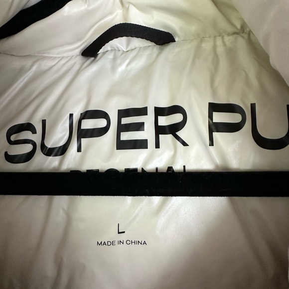 Aritzia Super Puff Original #84569 in Birch size L - Picture 3 of 4